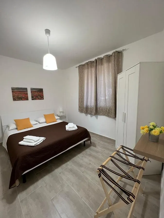 Trentuno Mondello Apartments 0*,