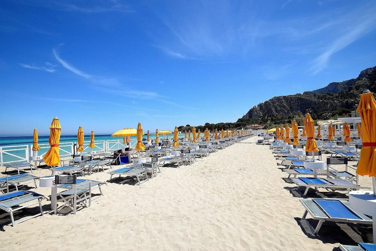 Trentuno Mondello Apartments