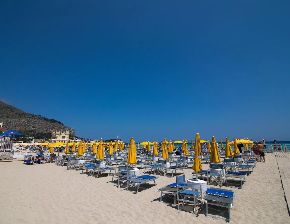 Trentuno Mondello Apartments 0*,  Italien